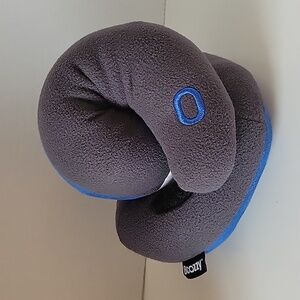 Bcozzy Travel Pillow. Size small. Blue/ Gray. No bag